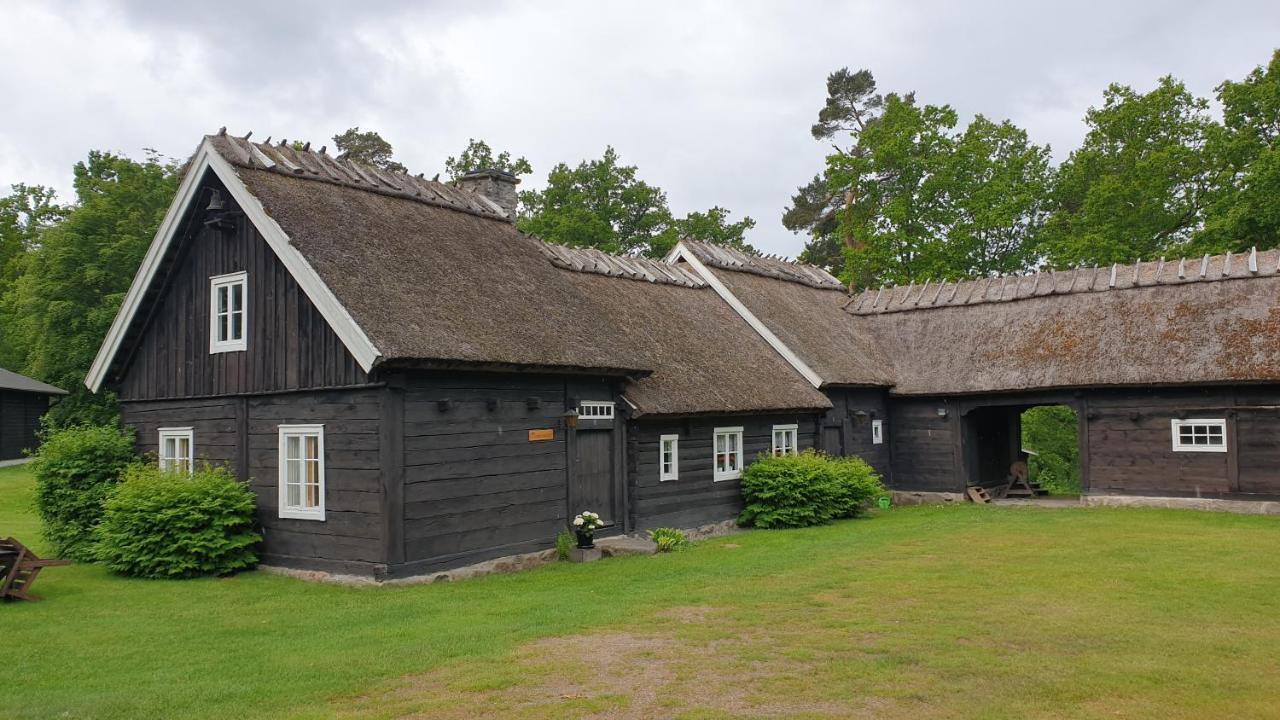 Haestveda Vandrarhem Och Stugor Exterior photo